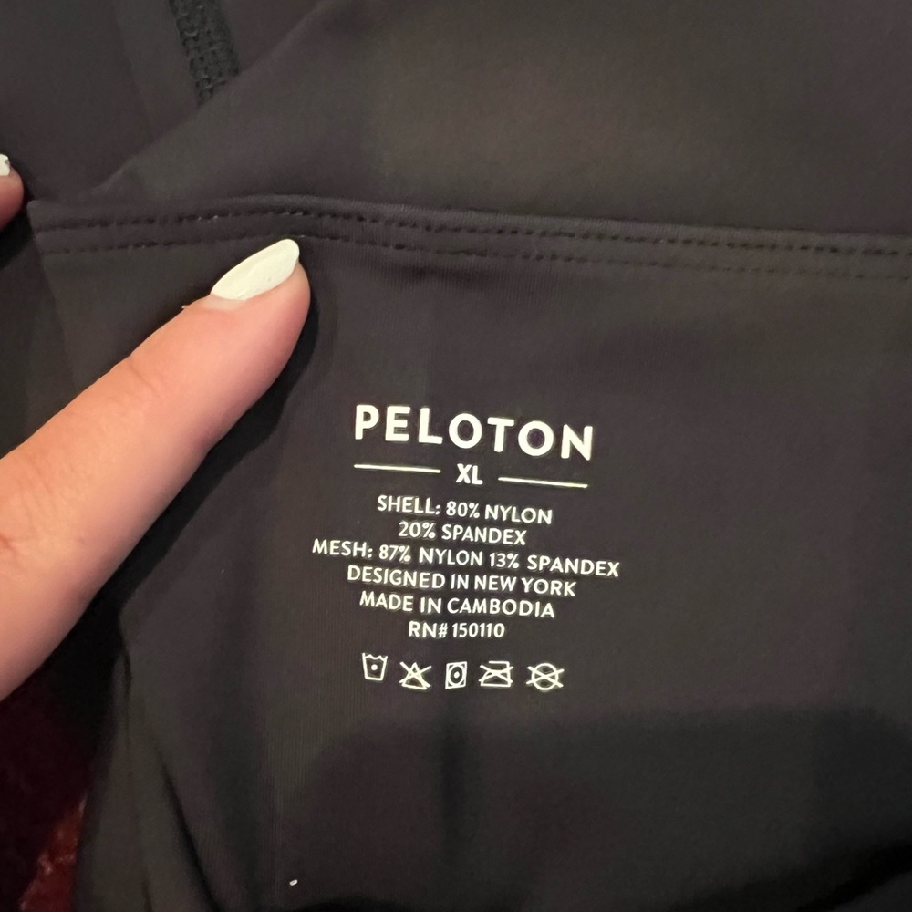Peloton XL NWT Black leggings floral cut hem NWT Retail 90 host pick - Picture 11 of 17